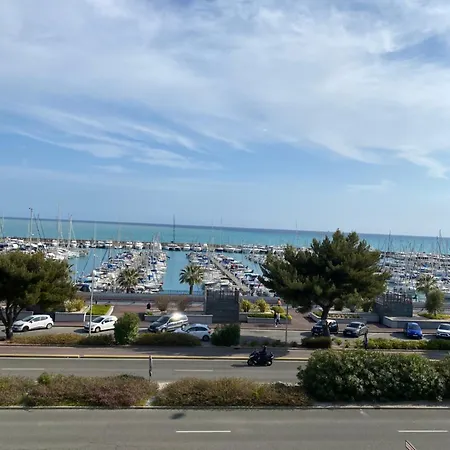 Apartman Super Aquarama Bord De *